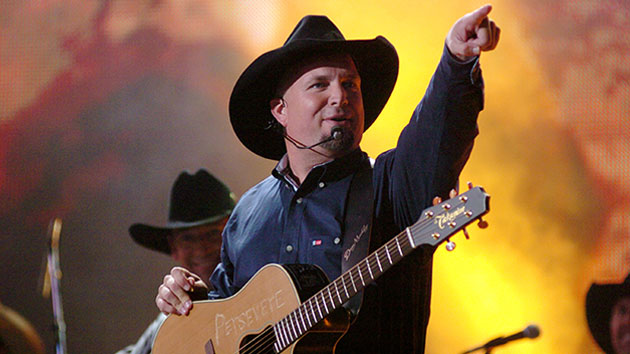 Ahead of his Cheyenne Frontier Days show, Garth Brooks reminisces about playing the rodeo with Chris LeDoux
