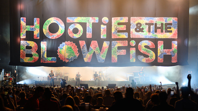 Darius Rucker's legendary rock group Hootie & the Blowfish heads to Mexico for 'Hootiefest'