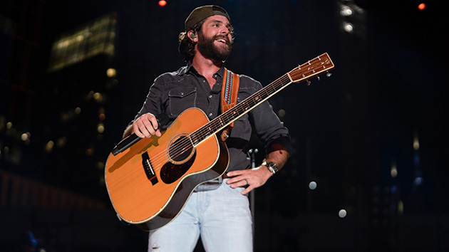 Take me out to the ball game: Thomas Rhett throws first pitch at Chicago Cubs game