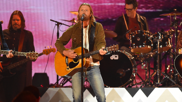 Dierks Bentley walked down the road three times before he arrived at ‘Gravel & Gold’